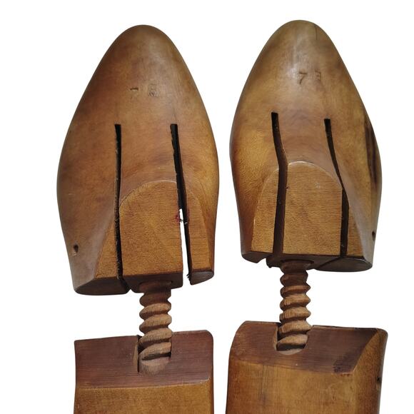 Jones & Vining Adjustable Wood Shoe Tree Stretcher Vintage Accessories SZ 7B - Picture 2 of 6